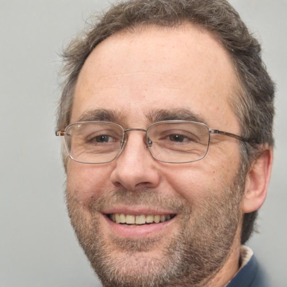 Portrait de Théophile Charbonneau, stratège en gestion de portefeuille